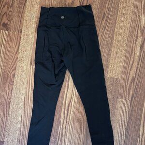 Transcend Stash High Rise Legging - Size XS